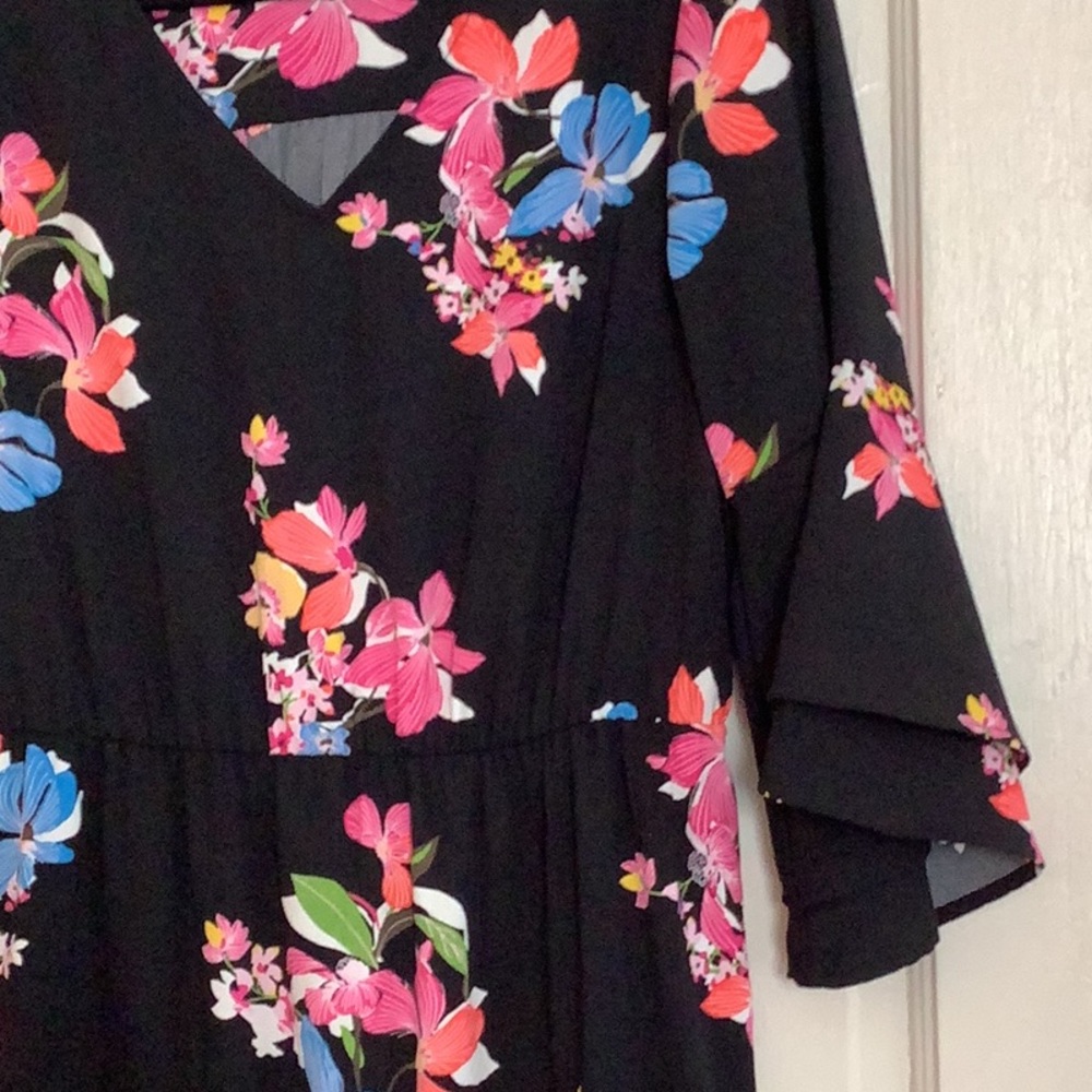 Floral Dress - Picture 3 of 6
